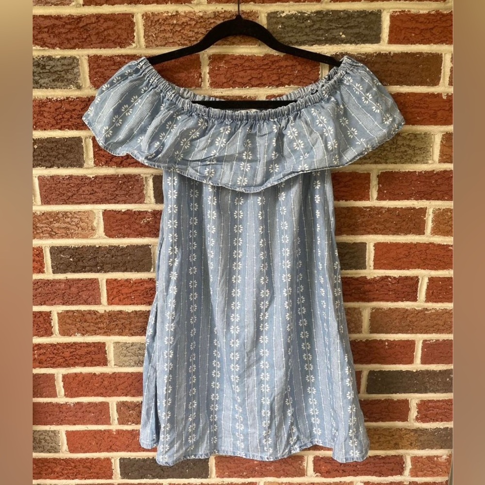 Off the shoulders chambray dress with design (small).